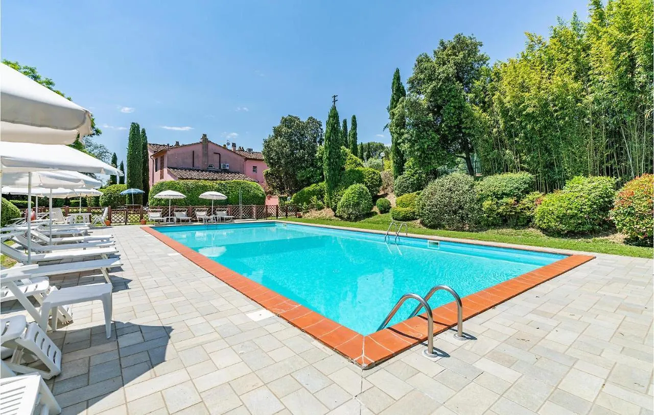 Amazing Home In Larciano 0*,