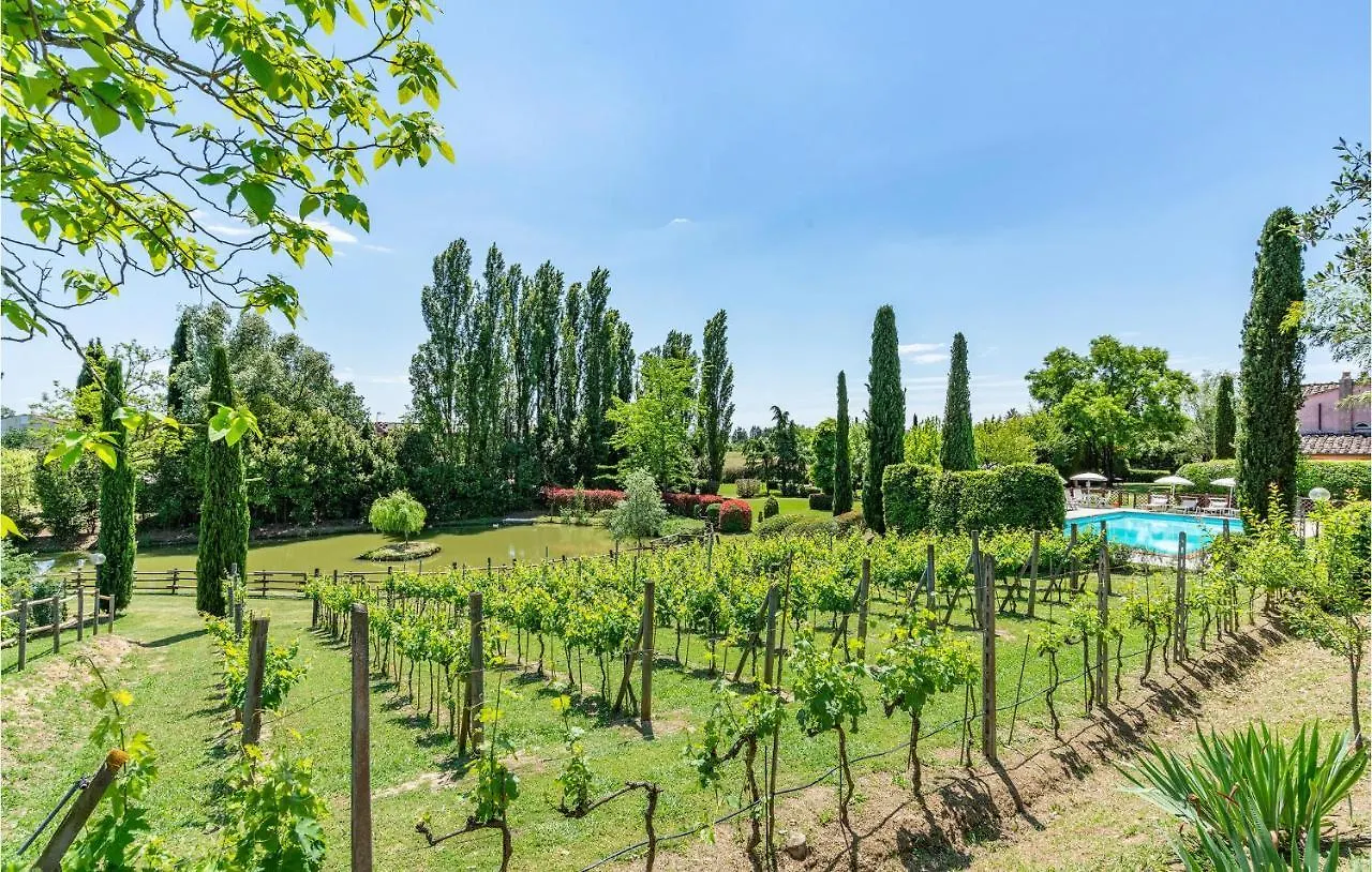 Amazing Home In Larciano Ferienhaus